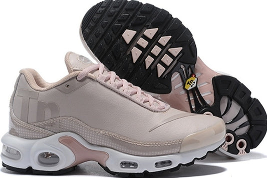 Les baskets Nike TN Mercurial incarnent un style audacieux et une performance ultime.
, leur design distinctif.pas cher.le moins cher.