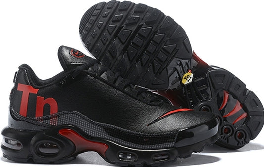 Les baskets Nike TN Mercurial incarnent un style audacieux et une performance ultime.
, leur design distinctif.pas cher.le moins cher.