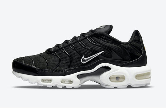 baskets Nike Air Max Plus tn Black White