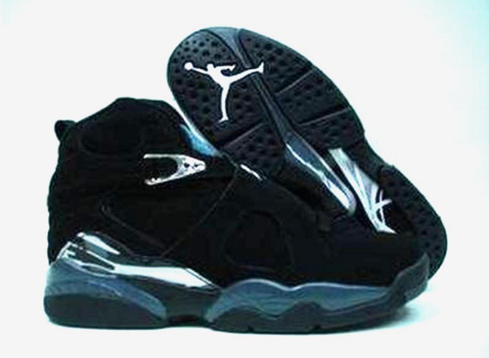 Les baskets Air Jordan 8 offrent un style audacieux et une performance exceptionnelle.

De plus, leur design distinctif et l'utilisation.