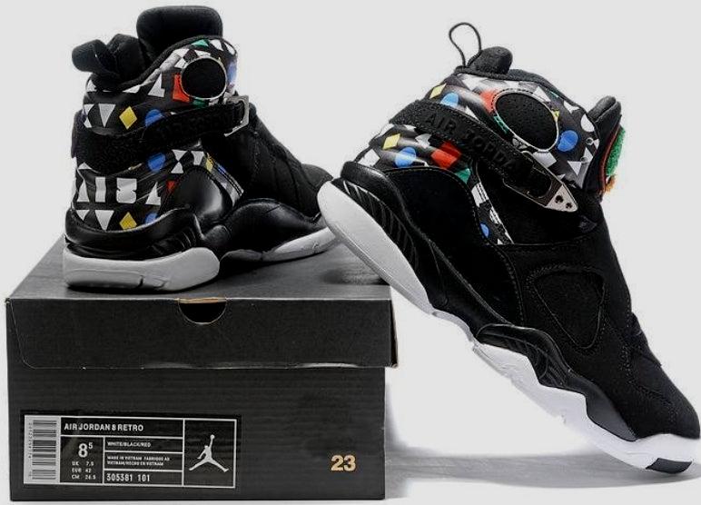 Les baskets Air Jordan 8 offrent un style audacieux et une performance exceptionnelle.

De plus, leur design distinctif et l'utilisation.