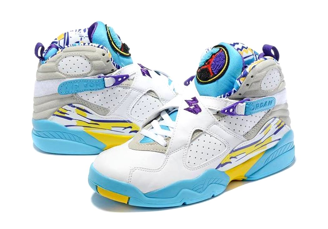 Les baskets Air Jordan 8 offrent un style audacieux et une performance exceptionnelle.

De plus, leur design distinctif et l'utilisation.
