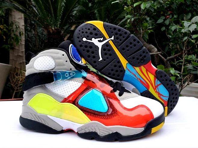 Les baskets Air Jordan 8 offrent un style audacieux et une performance exceptionnelle.

De plus, leur design distinctif et l'utilisation.