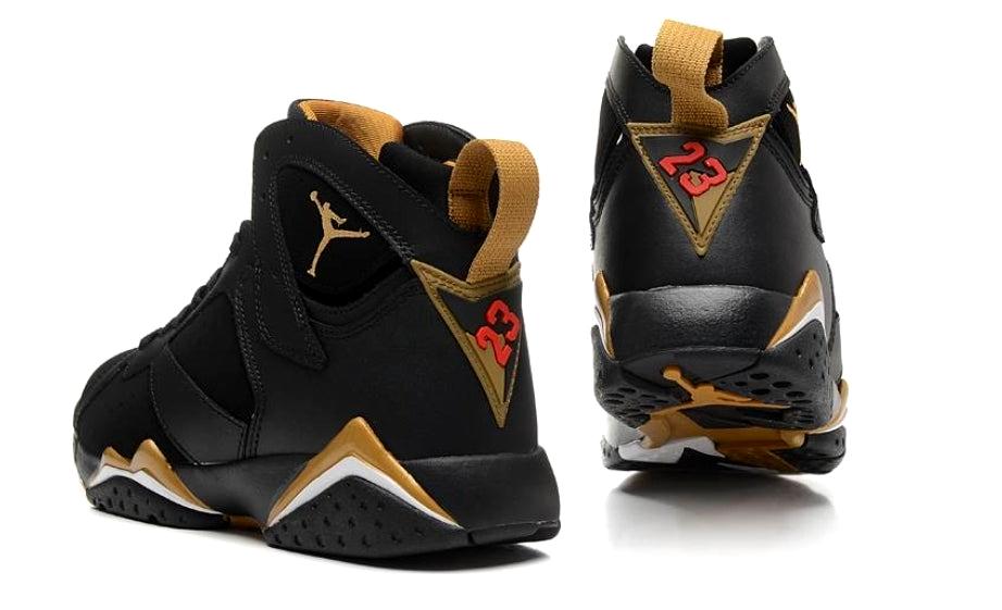 Les baskets Air Jordan 7 offrent un style iconique et une performance exceptionnelle.
  design emblématique   haute qualité. Au meilleur prix. Pas cher