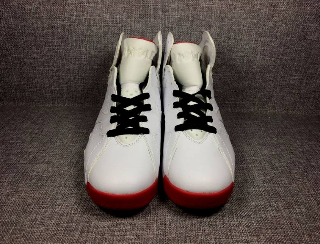 Les baskets Air Jordan 7 offrent un style iconique et une performance exceptionnelle.
  design emblématique   haute qualité. Au meilleur prix. Pas cher