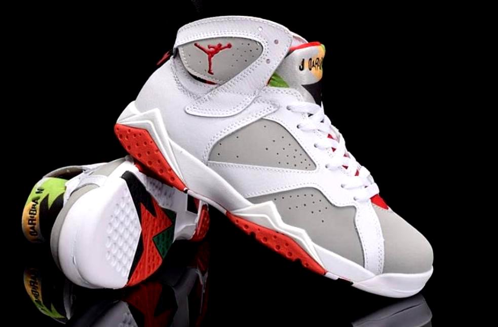 Les baskets Air Jordan 7 offrent un style iconique et une performance exceptionnelle.
  design emblématique   haute qualité. Au meilleur prix. Pas cher