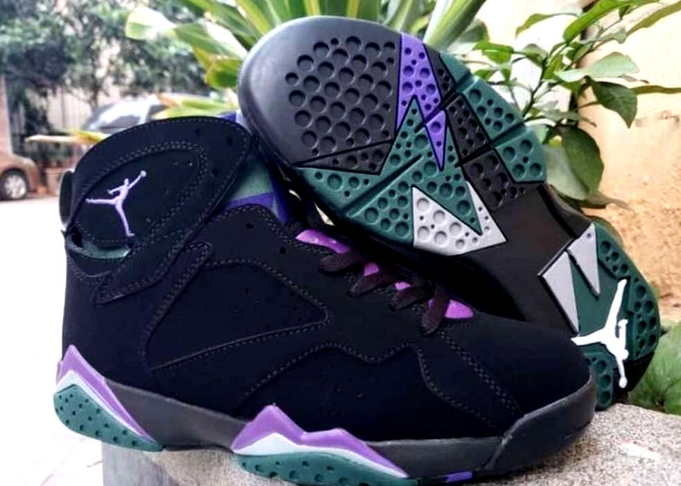 Les baskets Air Jordan 7 offrent un style iconique et une performance exceptionnelle.
  design emblématique   haute qualité. Au meilleur prix. Pas cher