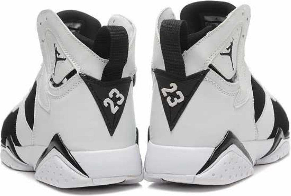 Les baskets Air Jordan 7 offrent un style iconique et une performance exceptionnelle.
  design emblématique   haute qualité. Au meilleur prix. Pas cher