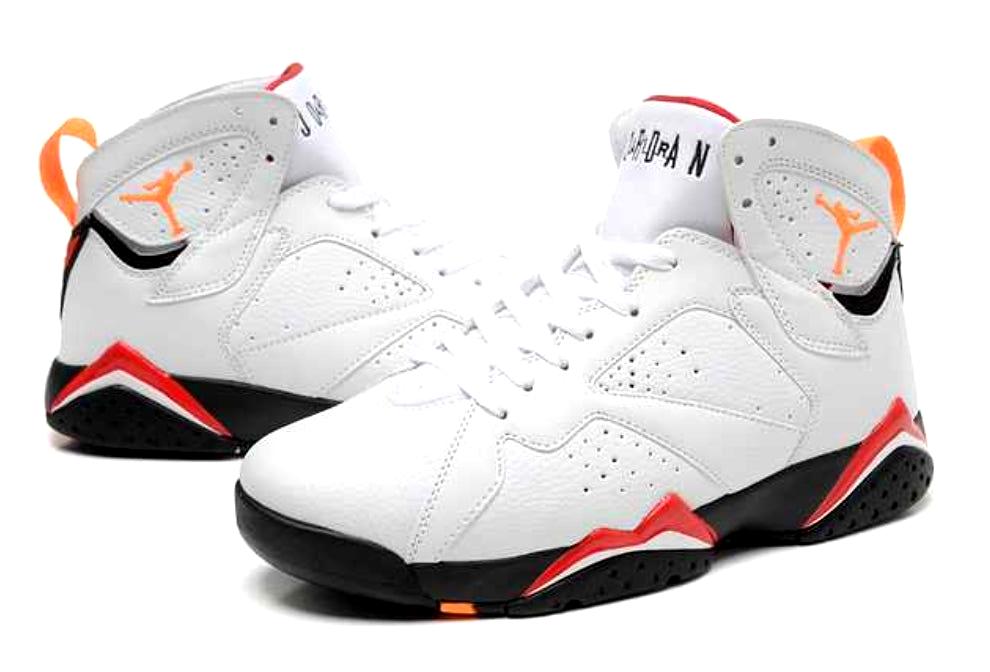 Les baskets Air Jordan 7 offrent un style iconique et une performance exceptionnelle.
  design emblématique   haute qualité. Au meilleur prix. Pas cher
