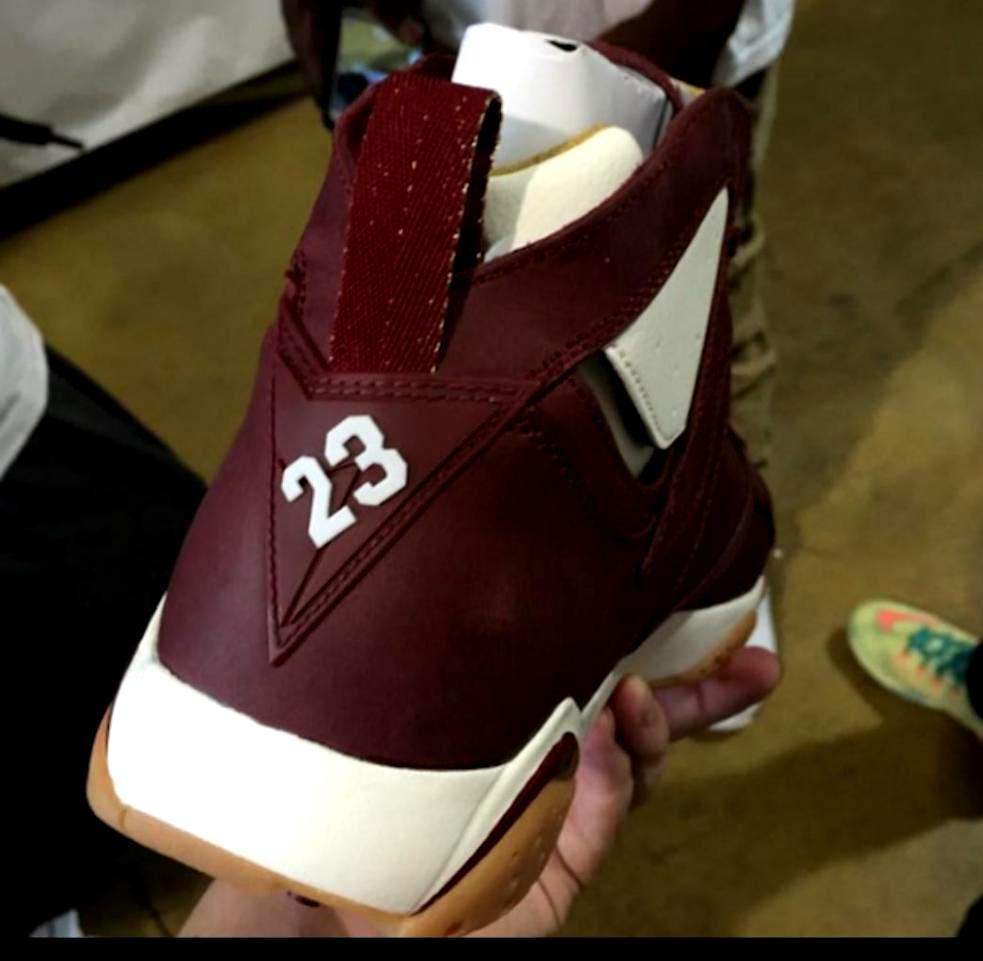 Les baskets Air Jordan 7 offrent un style iconique et une performance exceptionnelle.
  design emblématique   haute qualité. Au meilleur prix. Pas cher
