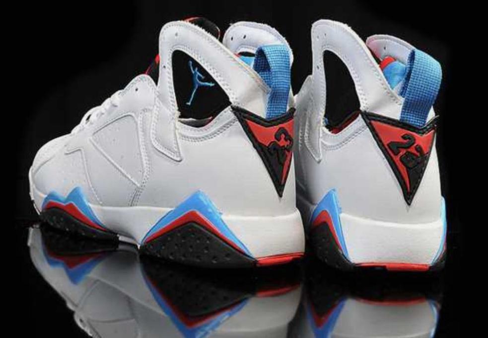 Les baskets Air Jordan 7 offrent un style iconique et une performance exceptionnelle.
  design emblématique   haute qualité. Au meilleur prix. Pas cher