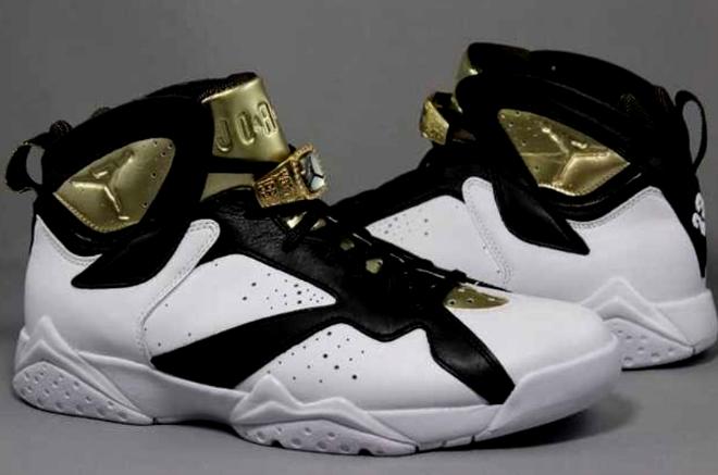 Les baskets Air Jordan 7 offrent un style iconique et une performance exceptionnelle.
  design emblématique   haute qualité. Au meilleur prix. Pas cher