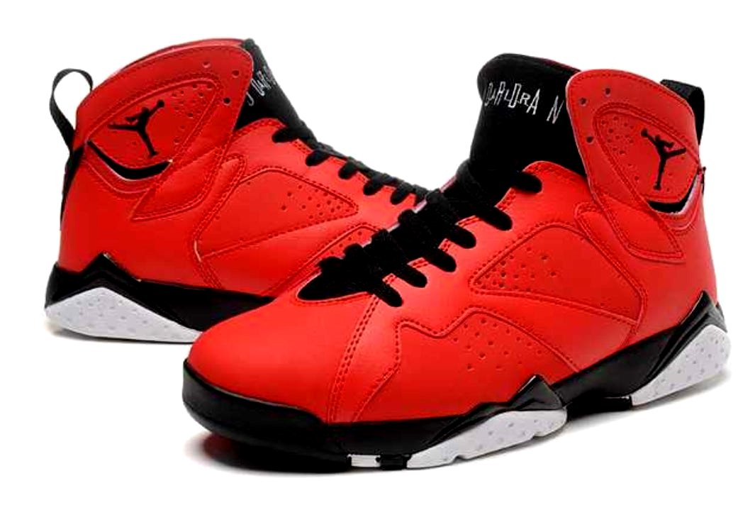 Les baskets Air Jordan 7 offrent un style iconique et une performance exceptionnelle.
  design emblématique   haute qualité. Au meilleur prix. Pas cher