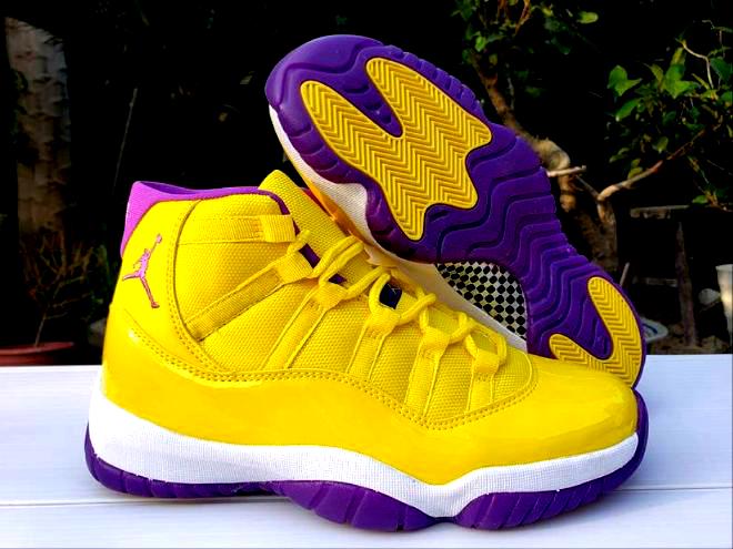 Les baskets Air Jordan 11 offrent un style légendaire et une performance exceptionnelle.design unique 
Pas Cher. moin cher.