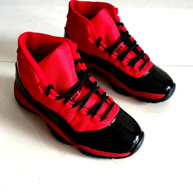 Les baskets Air Jordan 11 offrent un style légendaire et une performance exceptionnelle.design unique 
Pas Cher. moin cher.