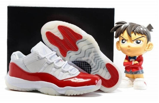 Les baskets Air Jordan 11 offrent un style légendaire et une performance exceptionnelle.design unique 
Pas Cher. moin cher.