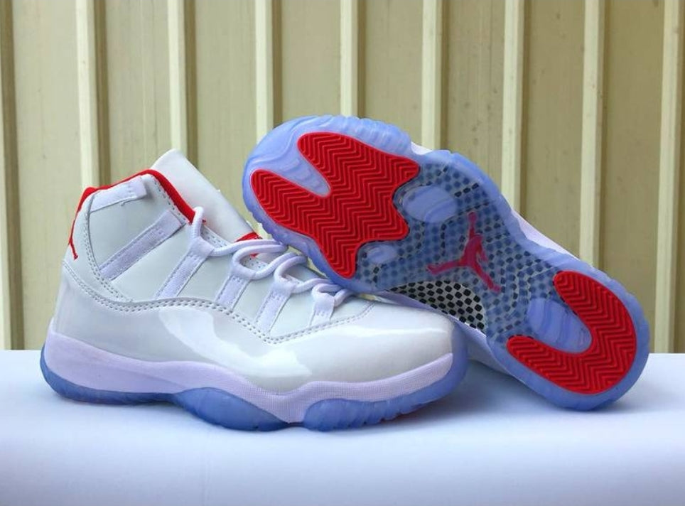 Les baskets Air Jordan 11 offrent un style légendaire et une performance exceptionnelle.design unique 
Pas Cher. moin cher.