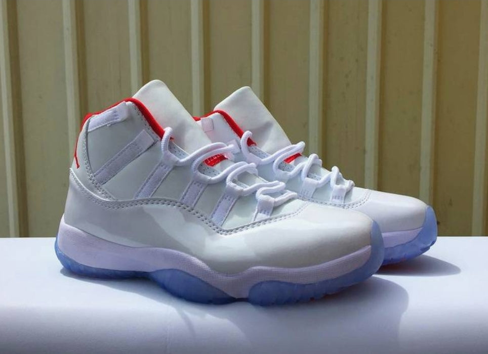Les baskets Air Jordan 11 offrent un style légendaire et une performance exceptionnelle.design unique 
Pas Cher. moin cher.