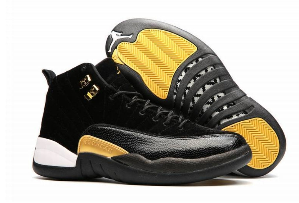 Les baskets Air Jordan 12 offrent un style iconique et une performance exceptionnelle.design distinctif.pas cher.moin Cher.