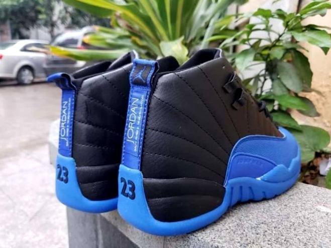 Les baskets Air Jordan 12 offrent un style iconique et une performance exceptionnelle.design distinctif.pas cher.moin Cher.