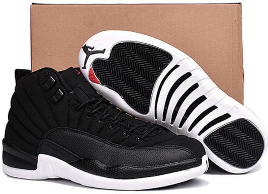 Les baskets Air Jordan 12 offrent un style iconique et une performance exceptionnelle.design distinctif.pas cher.moin Cher.