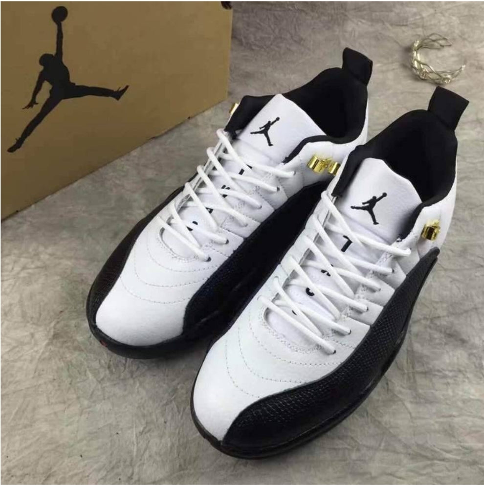 Les baskets Air Jordan 12 offrent un style iconique et une performance exceptionnelle.design distinctif.pas cher.moin Cher.