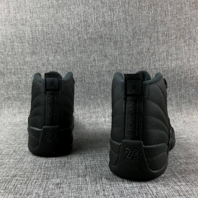 Les baskets Air Jordan 12 offrent un style iconique et une performance exceptionnelle.design distinctif.pas cher.moin Cher.