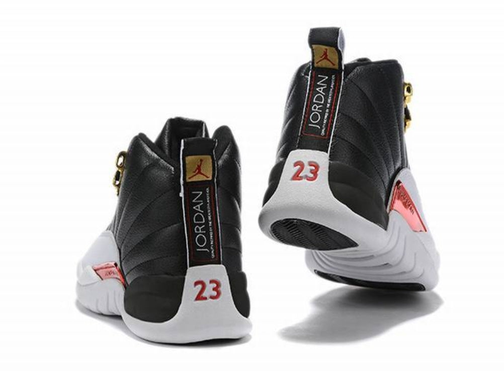 Les baskets Air Jordan 12 offrent un style iconique et une performance exceptionnelle.design distinctif.pas cher.moin Cher.