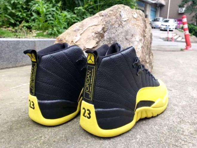 Les baskets Air Jordan 12 offrent un style iconique et une performance exceptionnelle.design distinctif.pas cher.moin Cher.