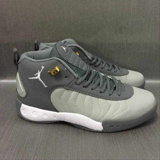 Les baskets Air Jordan 12 offrent un style iconique et une performance exceptionnelle.design distinctif.pas cher.moin Cher.