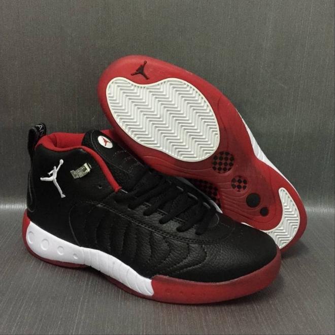 Les baskets Air Jordan 12 offrent un style iconique et une performance exceptionnelle.design distinctif.pas cher.moin Cher.