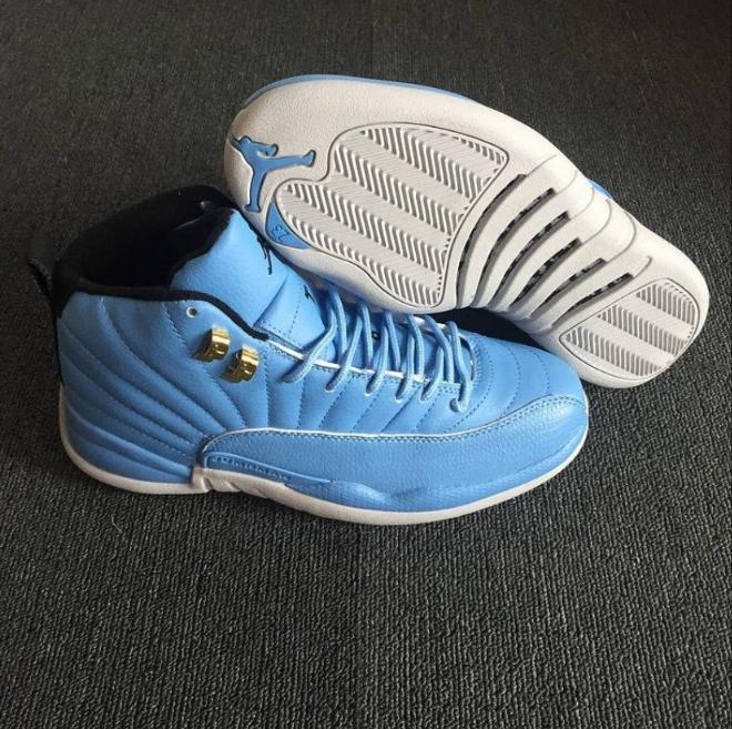 Les baskets Air Jordan 12 offrent un style iconique et une performance exceptionnelle.design distinctif.pas cher.moin Cher.
