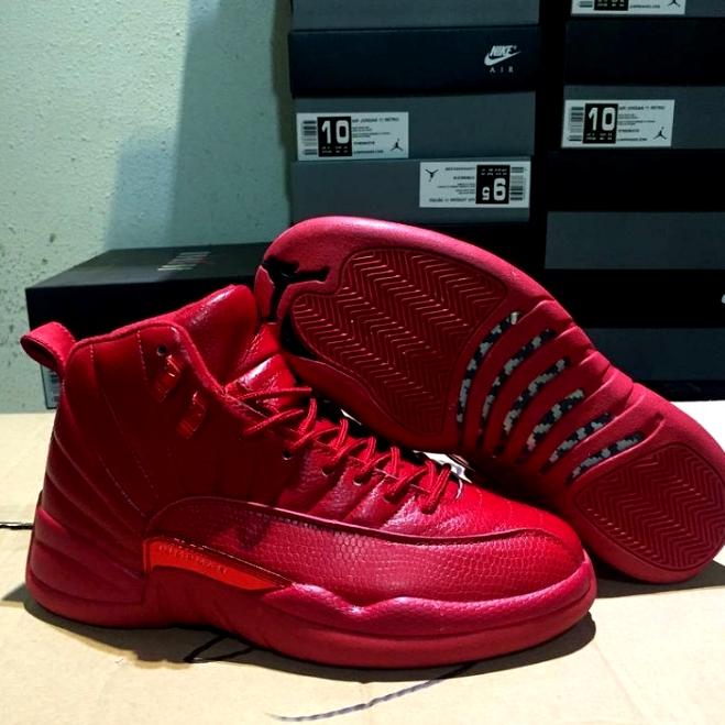 Les baskets Air Jordan 12 offrent un style iconique et une performance exceptionnelle.design distinctif.pas cher.moin Cher.