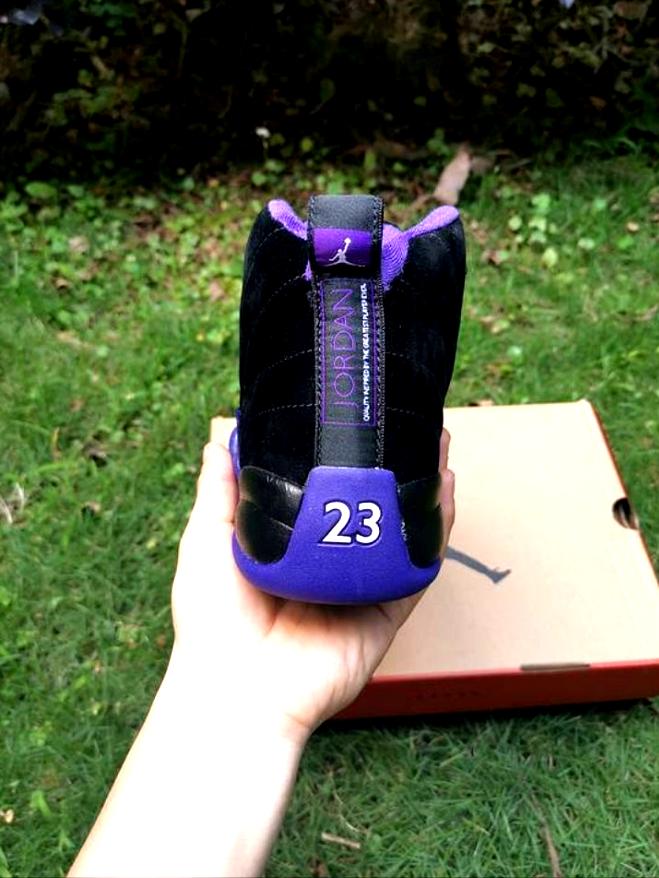 Les baskets Air Jordan 12 offrent un style iconique et une performance exceptionnelle.design distinctif.pas cher.moin Cher.