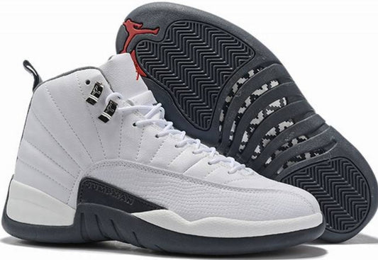 Les baskets Air Jordan 12 offrent un style iconique et une performance exceptionnelle.design distinctif.pas cher.moin Cher.