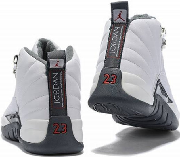 Les baskets Air Jordan 12 offrent un style iconique et une performance exceptionnelle.design distinctif.pas cher.moin Cher.