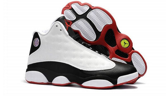 Les baskets Air Jordan 13 offrent un style emblématique et une performance exceptionnelle.
 design distinctif .pas Cher. Moins cher.
