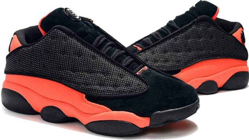 Les baskets Air Jordan 13 offrent un style emblématique et une performance exceptionnelle.
 design distinctif .pas Cher. Moins cher.