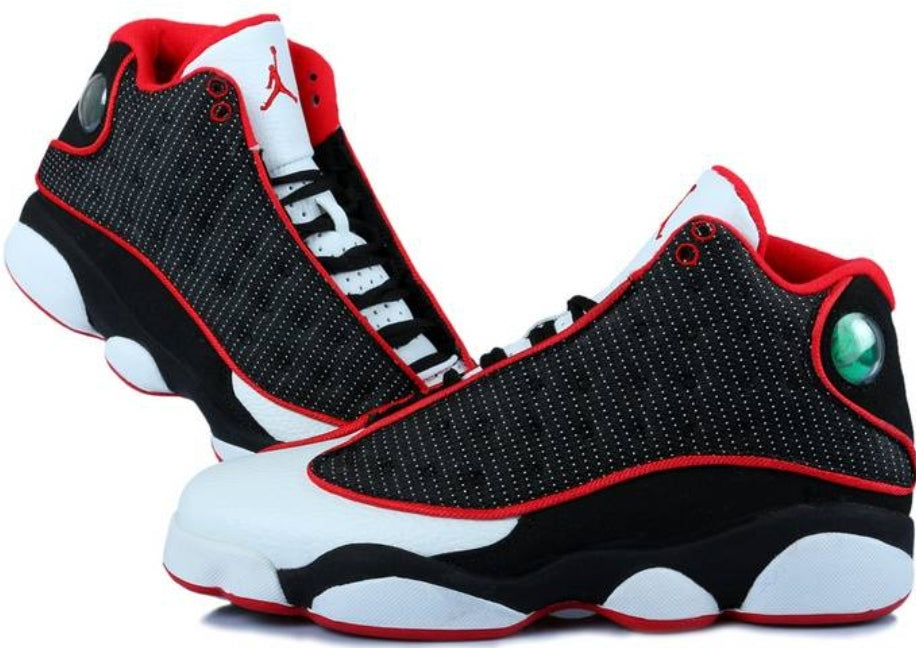 Les baskets Air Jordan 13 offrent un style emblématique et une performance exceptionnelle.
 design distinctif .pas Cher. Moins cher.