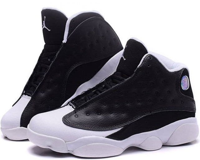 Les baskets Air Jordan 13 offrent un style emblématique et une performance exceptionnelle.
 design distinctif .pas Cher. Moins cher.