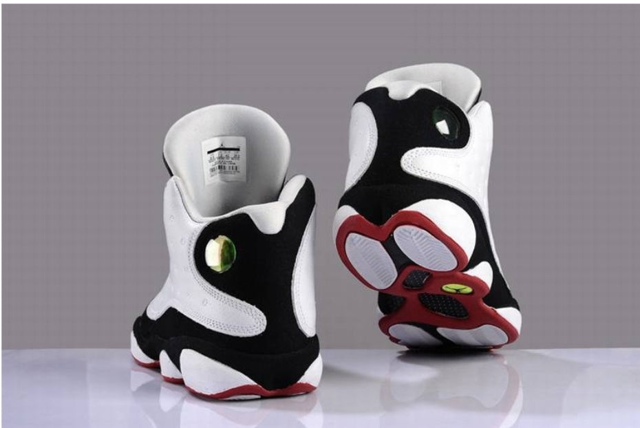Les baskets Air Jordan 13 offrent un style emblématique et une performance exceptionnelle.
 design distinctif .pas Cher. Moins cher.