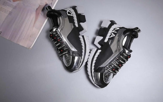 les chaussures Dolce & Gabbana Femme sont un témoignage de l'engagement de Dolce & Gabbana à combiner style et sophistication.