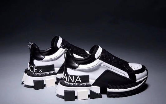 les chaussures Dolce & Gabbana Femme sont un témoignage de l'engagement de Dolce & Gabbana à combiner style et sophistication.