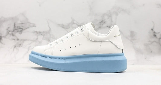  les chaussures Alexander McQueen Femme sont un témoignage de l'engagement de la marque à combiner style et audace. Exceptionnel pas Cher. Le moins cher.