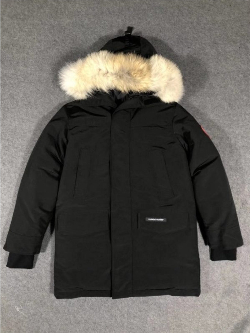 Les doudounes Canada Goose allient élégance et chaleur pour offrir une protection optimale contre le froid. Leur design sophistiqué et leurs matériaux de haute qualité. Pas cher. Le moins cher.