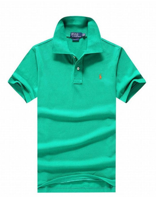 Les polos Ralph Lauren pour homme incarnent l’essence de l’élégance américaine, mêlant sophistication et décontraction. Au meilleur prix 