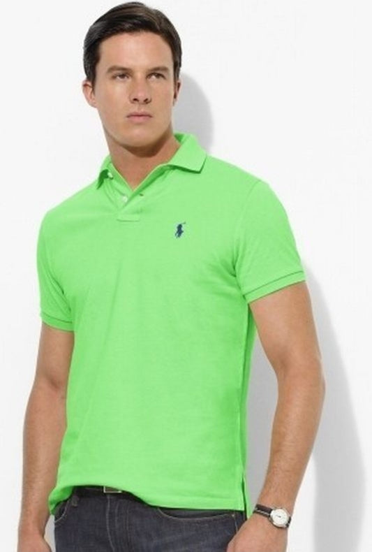 Les polos Ralph Lauren pour homme incarnent l’essence de l’élégance américaine, mêlant sophistication et décontraction. Au meilleur prix 