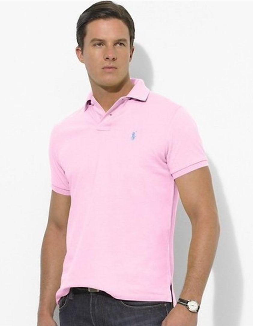 Les polos Ralph Lauren pour homme incarnent l’essence de l’élégance américaine, mêlant sophistication et décontraction. Au meilleur prix 