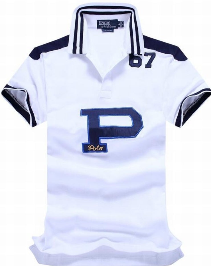Les polos Ralph Lauren pour homme incarnent l’essence de l’élégance américaine, mêlant sophistication et décontraction. Au meilleur prix 