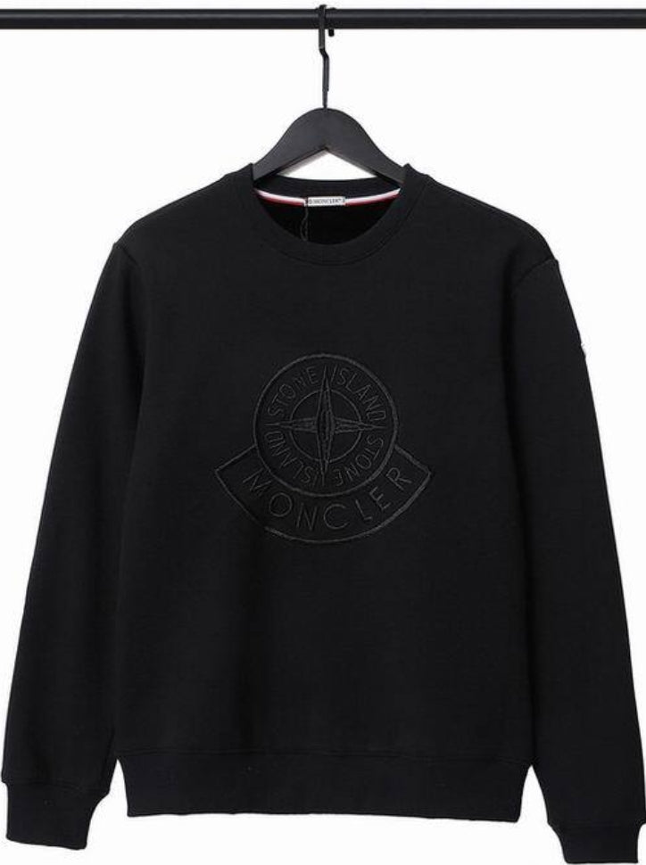 Le sweat Moncler combine élégance et confort. Son design raffiné et ses matériaux haut de gamme en font un choix incontournable pour les amateurs de mode.